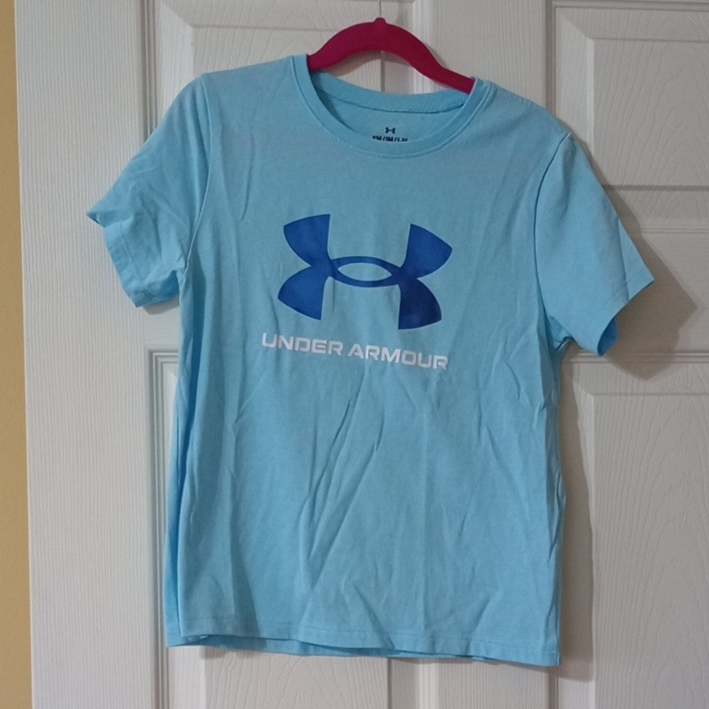Under Armour Loose Fit Girls T Shirt Medium